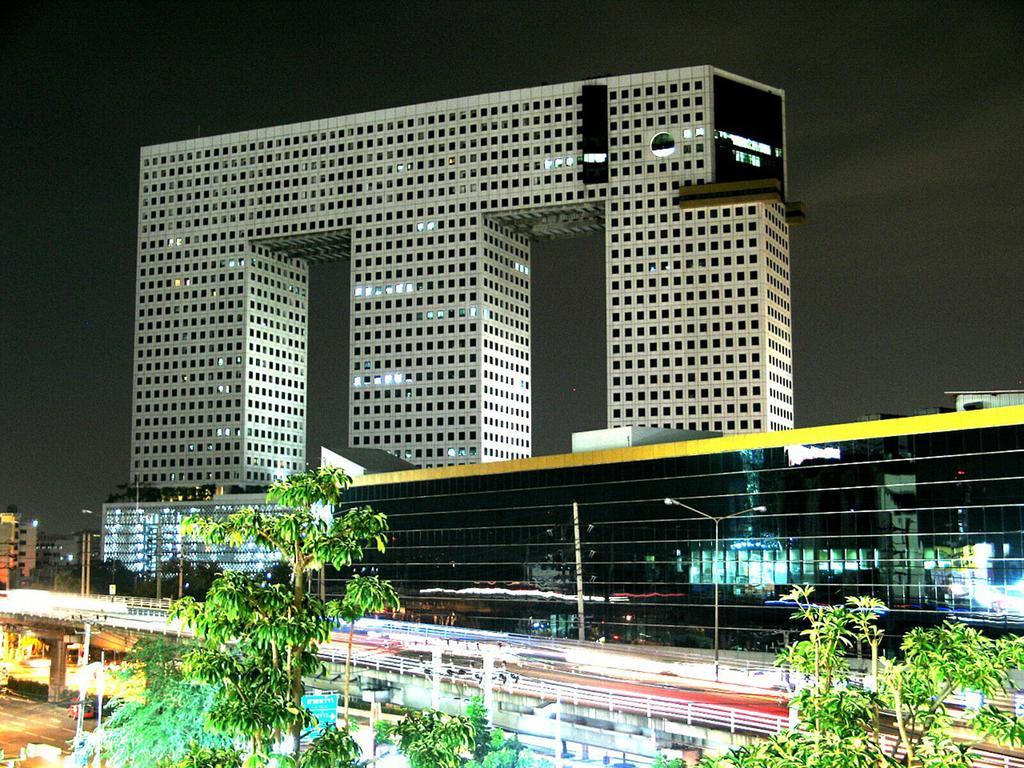 Iyarin @ Tuk Chang Hotel Bangkok Luaran gambar